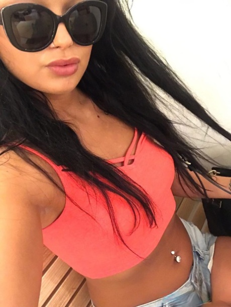 Tuzla Genç ve Dinamik Üniversiteli Escort Bayan Burcu